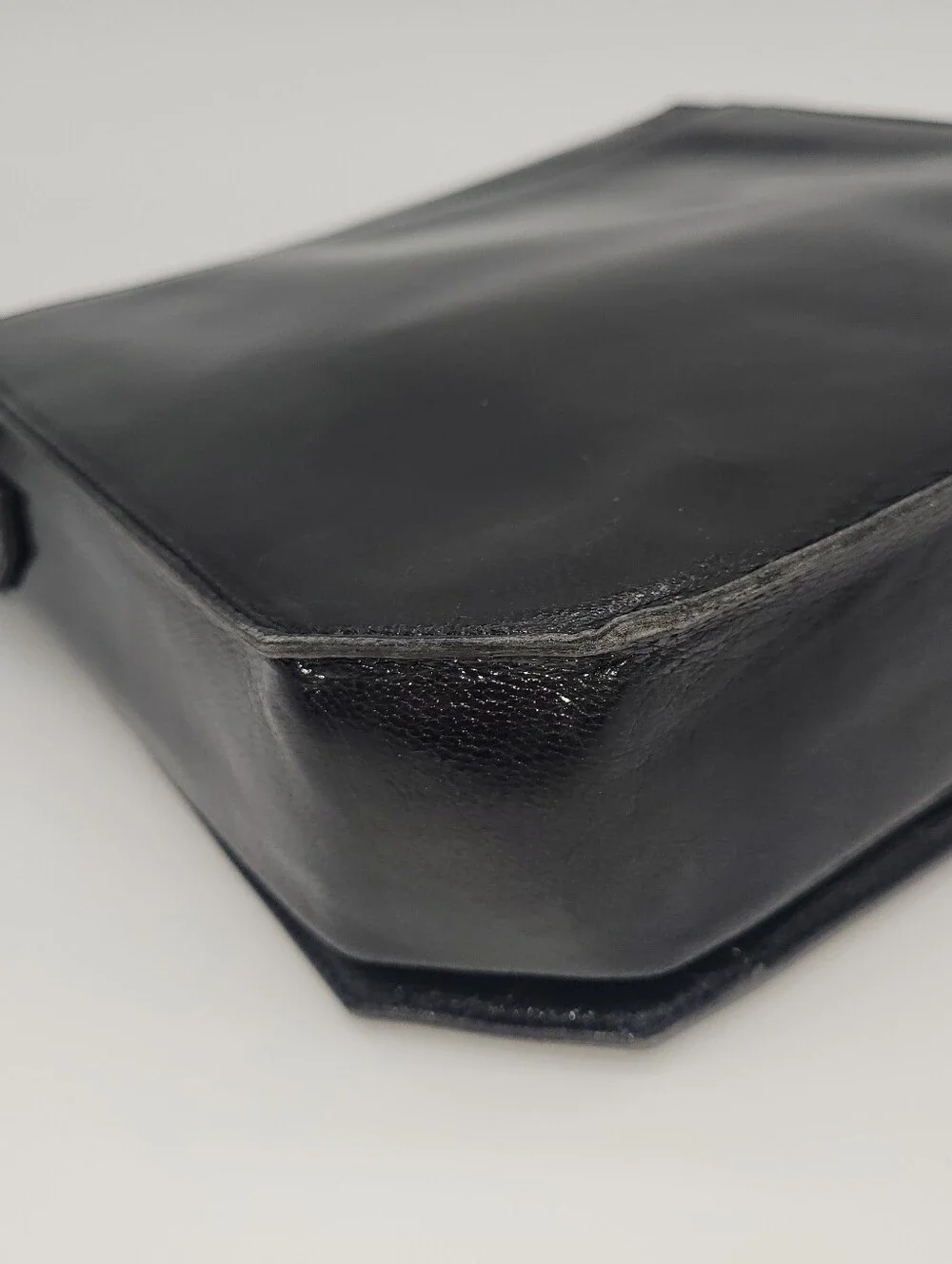 Vintage Yves Saint Laurent Lizard-Embossed Shoulder Bag Original Dust - Picture 8 of 11